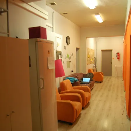 Family Erasmus Center Hostel